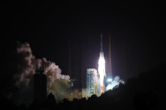 北斗三號(hào)衛(wèi)星系統(tǒng)首設(shè)計(jì)師謝軍:掀開國人探索宇宙的新篇章